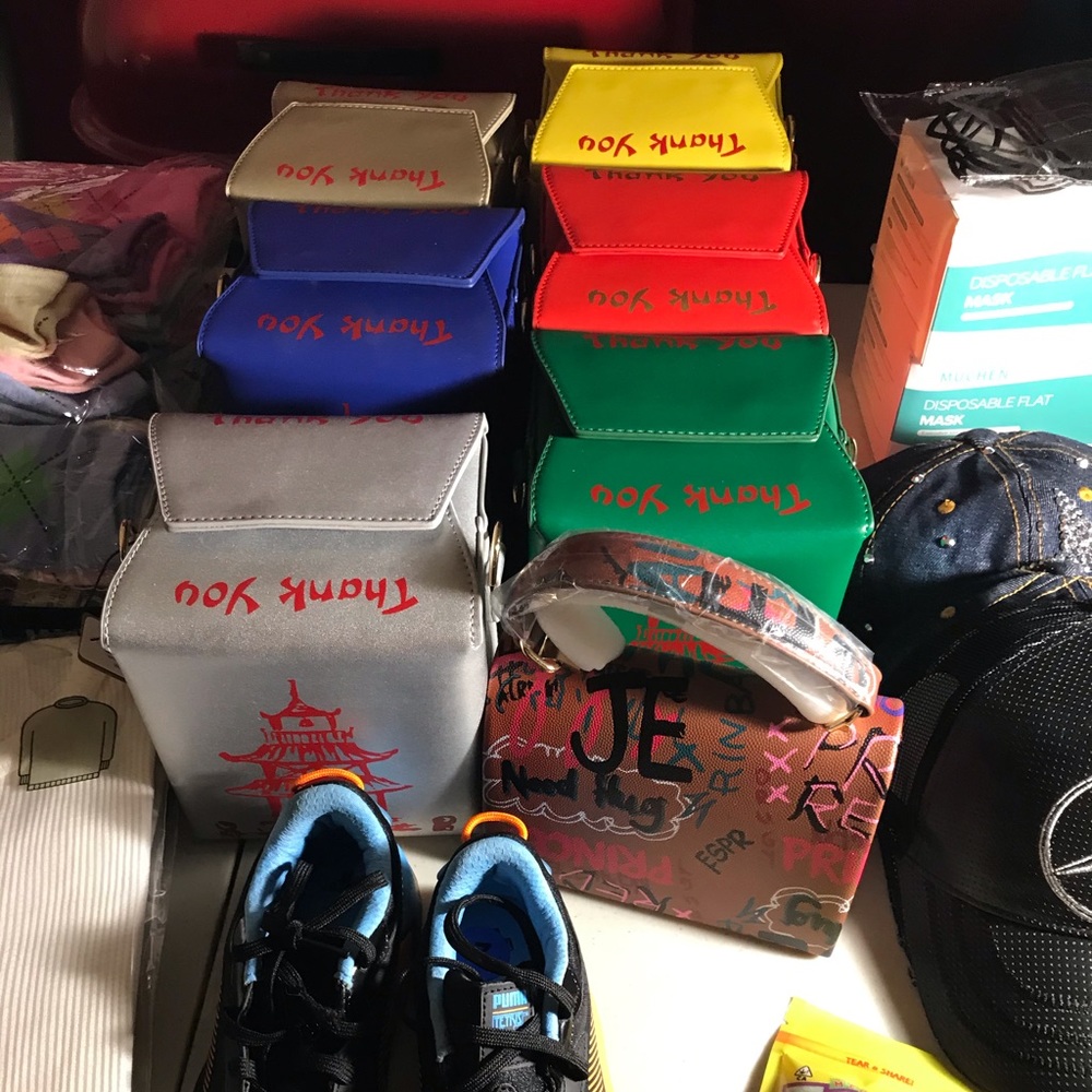 I’m selling winter items etc